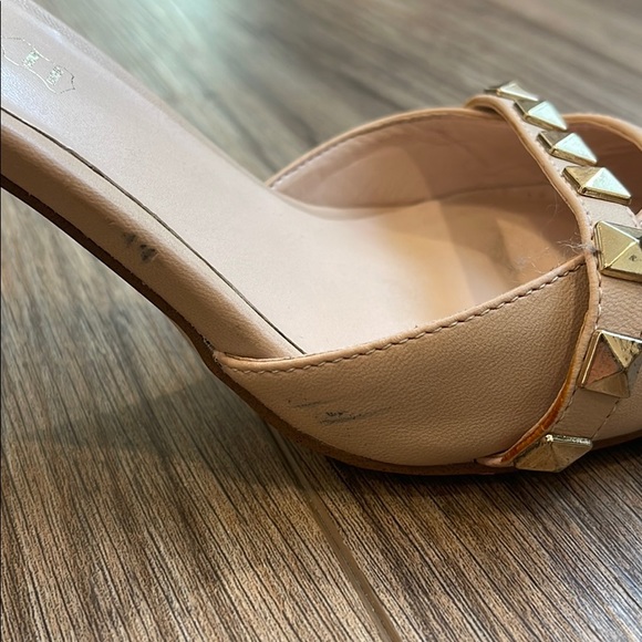 Nude Heels - Picture 4 of 4